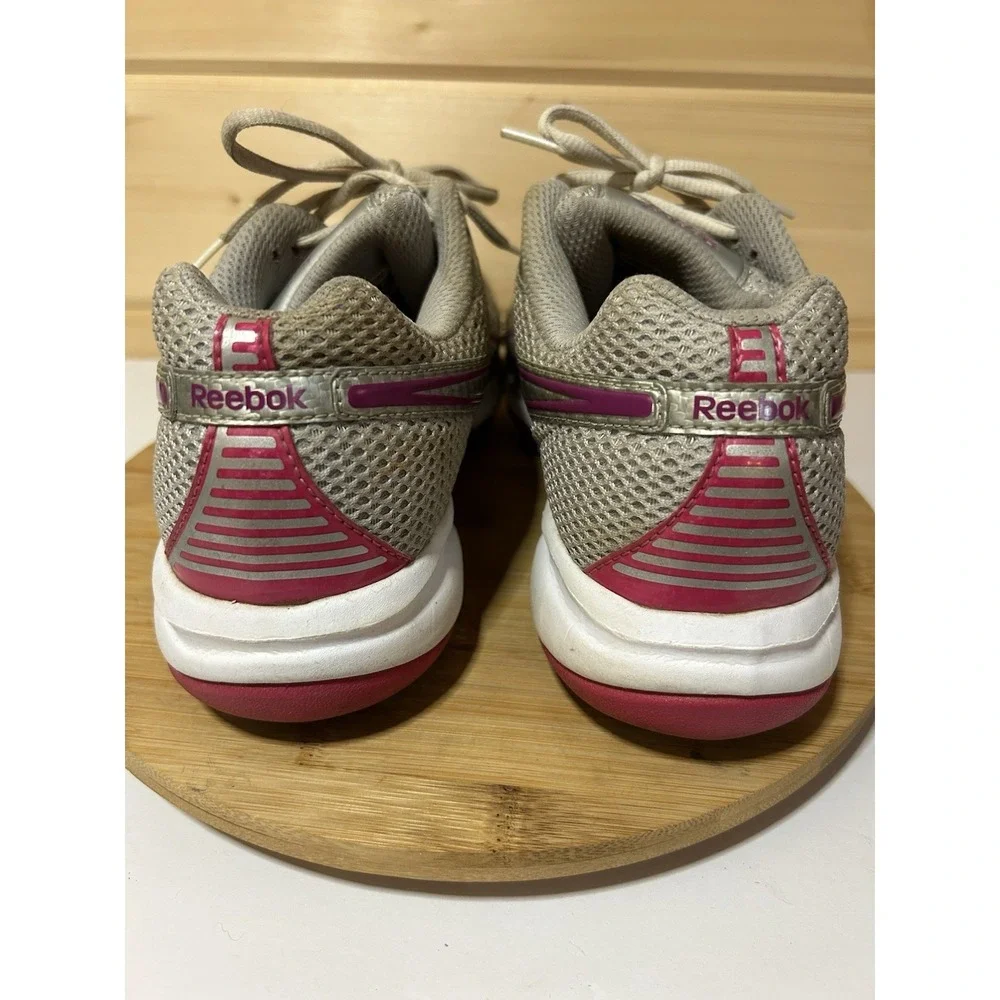 Reebok Women Shoe Easytone Size 9M Walking Athletic Toning EUC